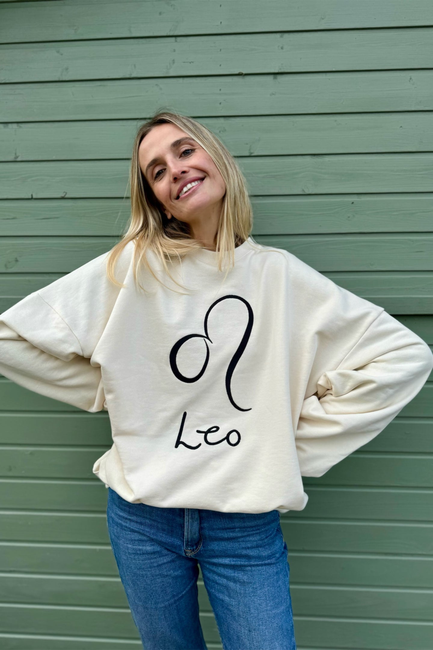 Astrology Sweatshirt | Crème Brûlée [Cream]