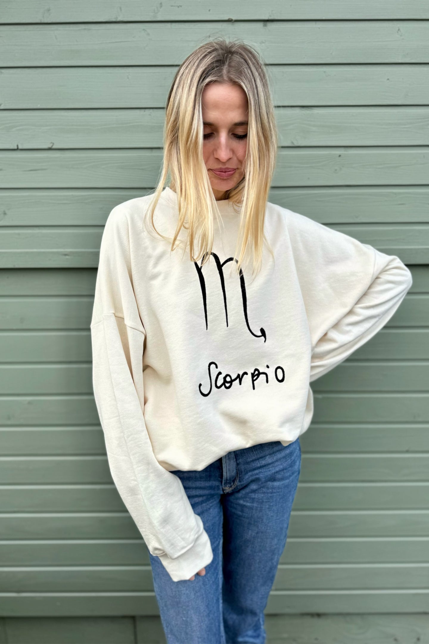 Astrology Sweatshirt | Crème Brûlée [Cream]